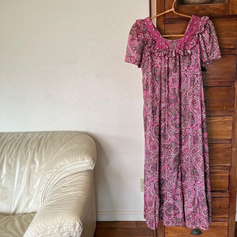 Purple paisley mu’u mu’u Liberty house boho cottage prairie Cottagecore fall